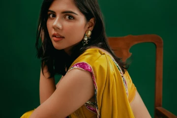 கல்யாணி ப்ரியதர்ஷன் சேலையில் டக்காரான போட்டோஷூட்