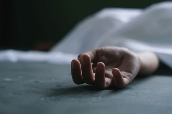 தலையில் இரத்த காயங்களுடன் ஆணின் சடலம் மீட்பு | Man S Body Recovered With Blood Wounds In Kalutara