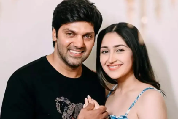 நடிகர் ஆர்யாவின் மகளா இது! எப்படி வளர்ந்துவிட்டார் பாருங்க.. அழகிய குடும்ப புகைப்படம் | Arya Sayyesha Daughter Recent Photo நடிகர் ஆர்யாவின் மகளா இது! எப்படி வளர்ந்துவிட்டார் பாருங்க.. அழகிய குடும்ப புகைப்படம் | Arya Sayyesha Daughter Recent Photo