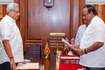 உடன் அமுலாகும் வகையில் சரத் வீரசேகரவிடமிருந்து இரு நிறுவனங்களை பறித்த ஜனாதிபதி - செய்திகளின் தொகுப்பு