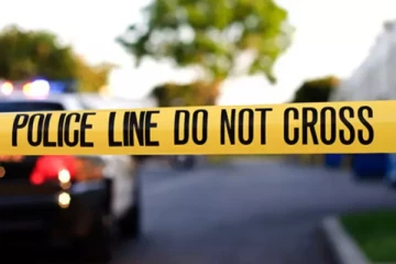 அமெரிக்காவின் காப்பகத்தில் கத்திக்குத்து தாக்குதல் ; 12 பேர் படுகாயம்