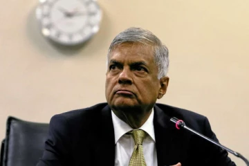 எந்த நேரத்திலும்  ஜனாதிபதி ரணிலின் கால்  வாரப்படலாம்!