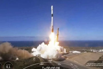 விண்ணில் பாய்ந்தது தென்கொரியாவின் முதல் இராணுவ உளவு கோள்!