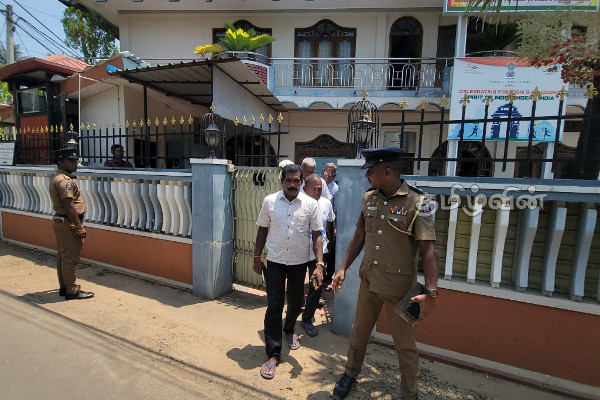 இந்திய ரோலர் அத்துமீறல் தொடர்ந்தால் மீண்டும் போராட்டம்: கடற்றொழிலாளர் சங்கங்கள் எச்சரிக்கை | Stop Indian Roller Else Protest Will Start Again