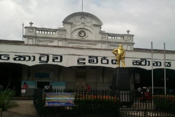 மதுபான விற்பனை நிலையங்கள் திறக்கப்பட்டமைக்கு எதிராக ஆர்பாட்டம் நடத்தியவர்கள் கைது