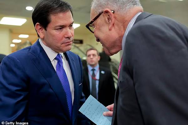 தீவிரமடையும் ட்ரம்பின் அடுத்த நகர்வு... டென்மார்க் அதிகாரிகளை சந்திக்கவிருக்கும் ரூபியோ | Trump Plan To Buy Greenland