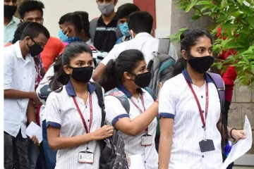 ‘ நிர்வாணமாக வாங்க’ - ஆபாசமாக பேசிய தலைமையாசிரியர்