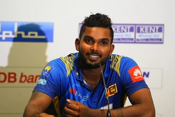 සුපිරි ක්‍රීඩක වනිදු හසරංග ක්‍රිකට් පිටියෙන් ඉවත් වෙයි..!