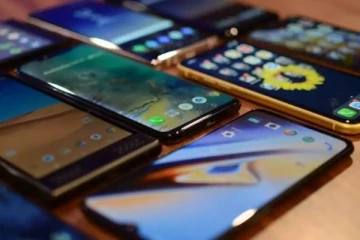 இலங்கையில் கைபேசி வாங்க காத்திருப்போருக்கு வெளியான மகிழ்ச்சியான தகவல்!