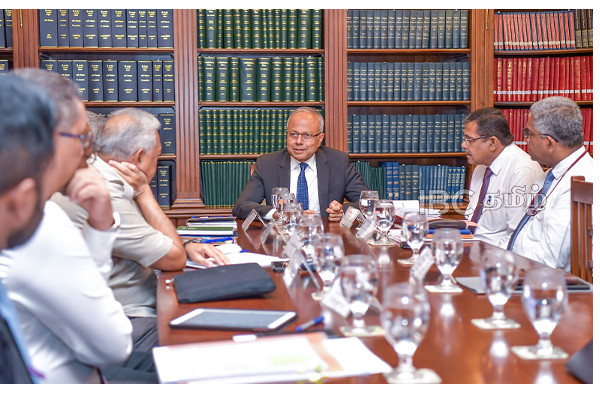 யானை : மனித மோதலைக் கட்டுப்படுத்த புதிய திட்டங்கள் | Two Model Plans To Curb Human Elephant Conflict