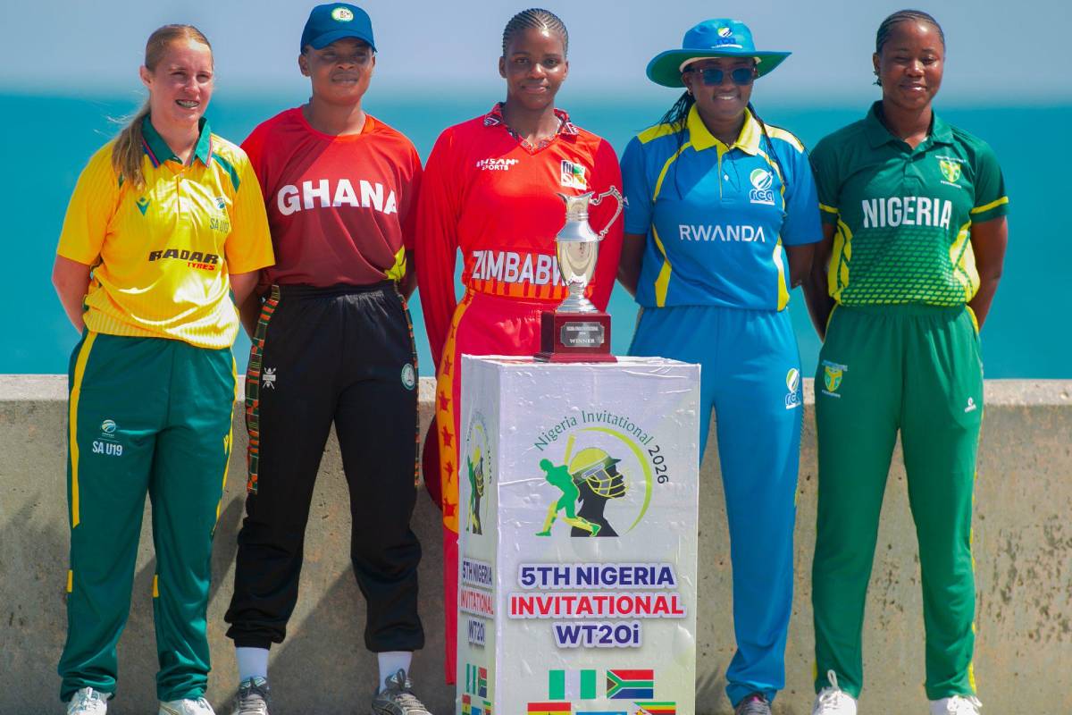 15 வயதில் சர்வதேச போட்டியில் சதம் - வரலாறு படைத்த ருவாண்டா வீராங்கனை | Fanny Utagushimaninde Hit Youngest It20 Century