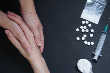 அவுஸ்திரேலியாவில் போதைப்பொருளை சட்டபூர்வமாக ஏற்படுத்த முடிவு