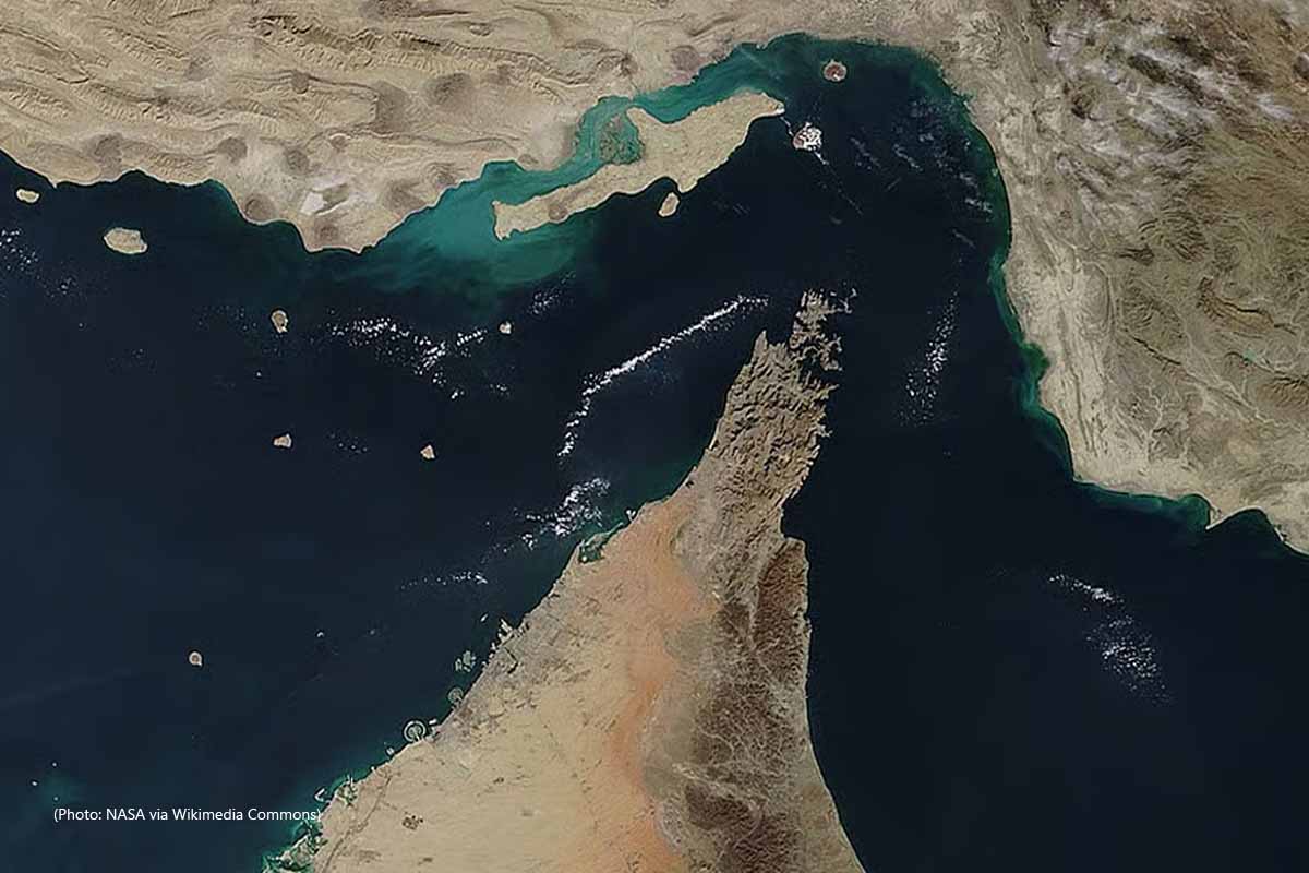 ஹோர்முஸ் நீரிணை : பாதுகாப்பு நடவடிக்கைக்கு தயார் என நேட்டோ நாடுகள் கூட்டறிக்கை | Hormuz Traffic Resumes Selectively ஹோர்முஸ் நீரிணை : பாதுகாப்பு நடவடிக்கைக்கு தயார் என நேட்டோ நாடுகள் கூட்டறிக்கை | Hormuz Traffic Resumes Selectively