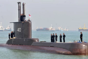 திடீரென மாயமான  இந்தோனேசிய நீர்மூழ்கிக்கப்பல்  ;  53 பேரின்  நிலை என்ன?