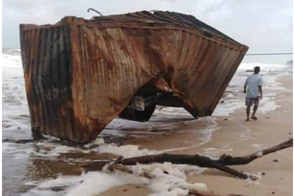 இழப்பீடாக 3 பில்லியன் டொலர்களை இழக்கும் அபாயத்தில் இலங்கை | Express Pearl Disaster Sri Lanka At Risk Of Losing