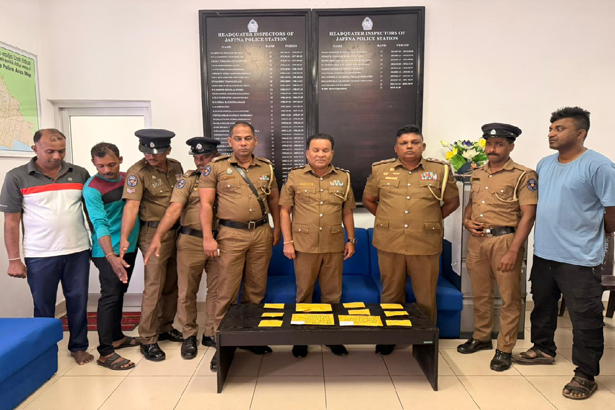 யாழ்ப்பாணத்தில் இரண்டு பெண்கள் உட்பட 13 பேர் கைது | 13 People Including Two Women Arrested In Jaffna