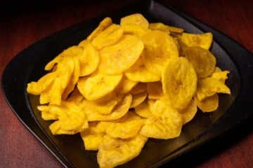 நாவூறும் சுவையில் மொறுமொறு நேந்திரன் சிப்ஸ்.., எப்படி செய்வது?