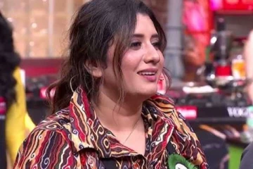 மணிமேகலை - பிரியங்கா விவகாரம்!! வாயைக் கொடுத்து மாட்டிக்கொண்ட சூப்பர் சிங்கர் பூஜா