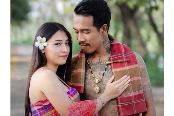 ஒரே வீட்டில்  எட்டு மனைவிகளுடன் அட்டகாசமாய் வாழும்  நபர்!  கடுப்பாகும் நெட்டிசன்கள் | Man Who Lives Happily With Eight Wives