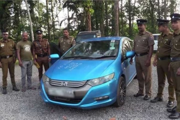 போலி இலக்கத்தகடுகளுடன் பொலிஸாரிடம் சிக்கிய சொகுசு மோட்டார் வாகனம்