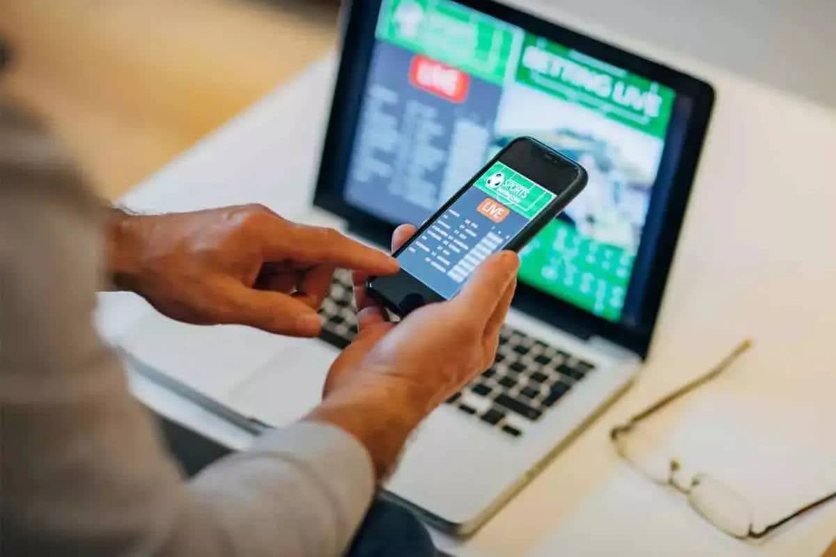 இணைய வழி சூதாட்டத்தினால் பறிபோன இளைஞனின் உயிர் | Man Dies Debt Due To Online Gambling இணைய வழி சூதாட்டத்தினால் பறிபோன இளைஞனின் உயிர் | Man Dies Debt Due To Online Gambling