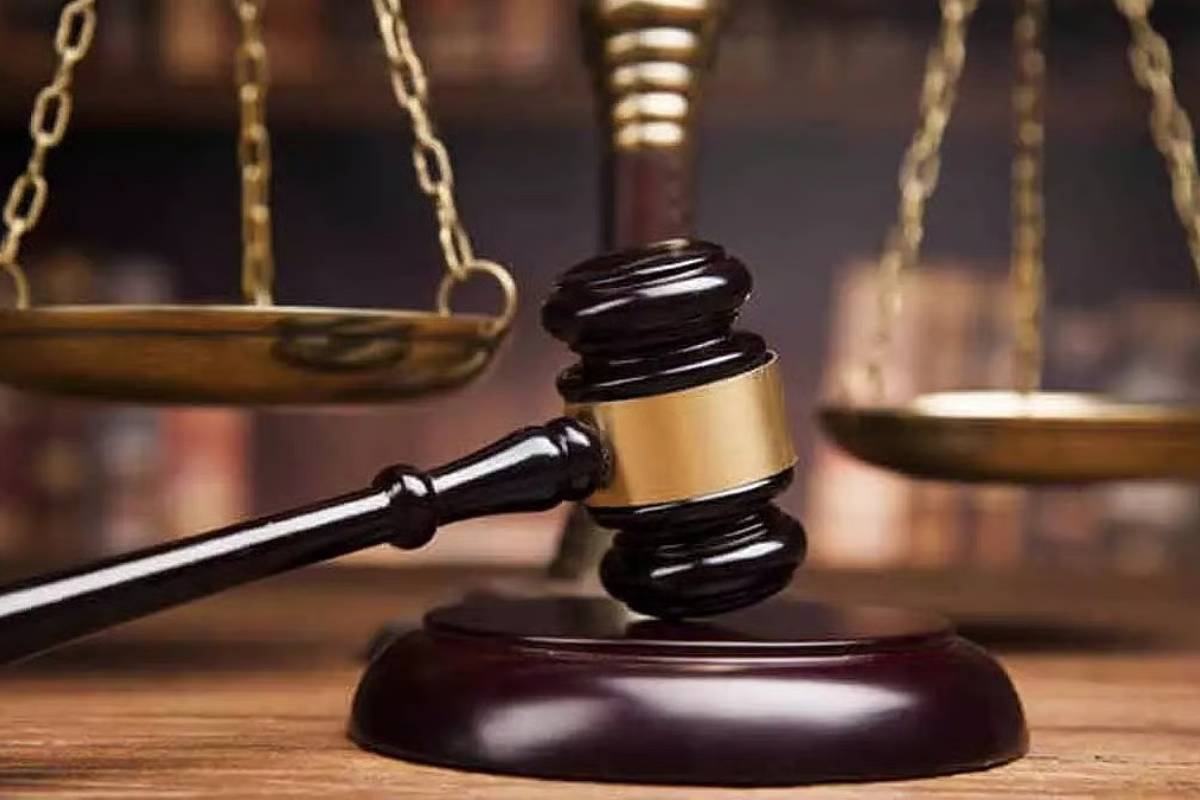 யாழில் நீதிமன்றில் சாட்சியமளித்துவிட்டு வீடு திரும்பிய இளைஞர் மீது வாள்வெட்டு : நால்வர் அதிரடி கைது | Youth Attacked With Swords In Jaffna Four Arrested