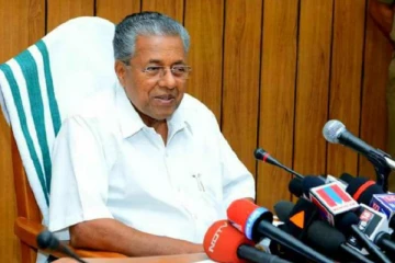 இந்திய ஹாக்கி அணியின் கோல் கீப்பருக்கு சர்ப்ரைஸ் கொடுத்த கேரளா அரசு