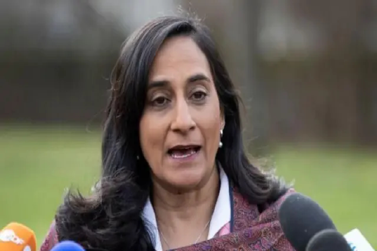 ஈரானிய கால்பந்து அதிகாரிகளை நாடுகடத்தியது கனடா | Iranian Football Team Deported From Canada