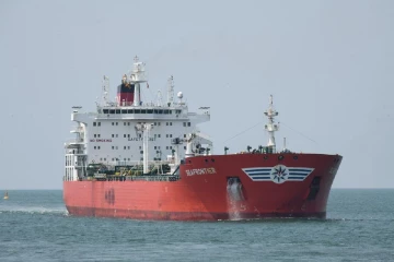 கொழும்பு துறைமுகத்தை வந்தடைந்த மற்றுமொரு எரிபொருள் கப்பல்!