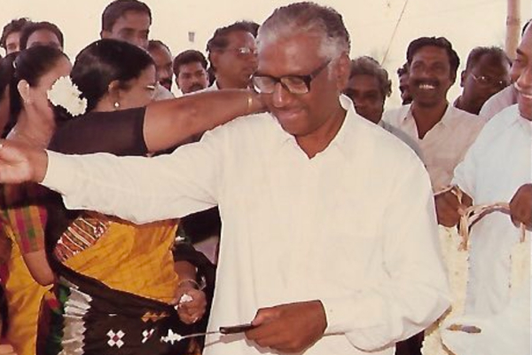 தமிழ் நடிகைகள் முதல் முதல்வர்கள் வரை - விமான விபத்தில் உயிரிழந்த இந்திய பிரபலங்கள் | List Of Famous Indians Who Died In Plane Crash