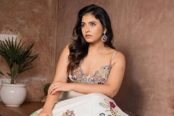 மதகஜராஜா : நடிகை அஞ்சலியின் லேட்டஸ்ட் மாடர்ன் லுக் புகைப்படங்கள்..