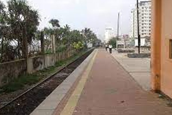 ரயிலில் மோதி நபர் மரணம் | Man Dies After Being Hit By A Train