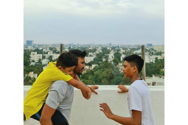 தனுஷ் - ஐஸ்வர்யாவிற்கு இவ்வளவு பெரிய மகன்களா? 18 ஆண்டு கால மணவாழ்க்கை முறிந்தது - அதிர்ச்சியில் திரையுலகம் | Dhanush Aishwarya Broke Up