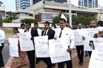 ගාලුමුවදොර යළිත් උණුසුම් වෙයි..(VIDEO)