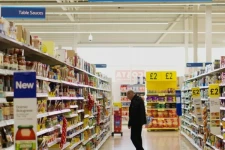 பிரித்தானியாவில் பொருள் கொள்வனவிற்கு கட்டுப்பாடுகள் அறிவிப்பு! பொது மக்கள் மத்தியில் அச்சம்