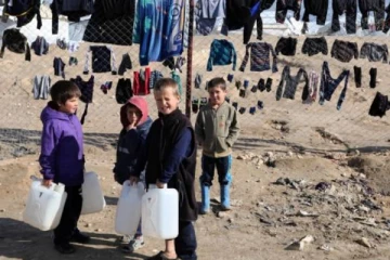 பாரிய நெருக்கடியில் சிரியா, ஈராக் மக்கள்!