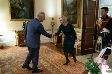 பிரதமருடன் தனது முதல் வாராந்திர சந்திப்பை நடத்திய மன்னர் சார்ல்ஸ்