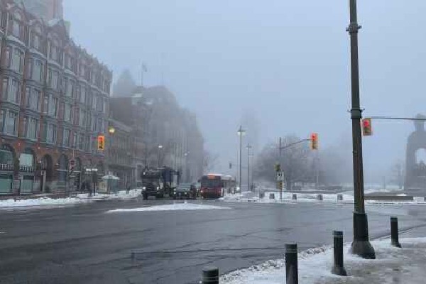 ஒன்றாரியோவில் சாரதிகளுக்கு விடுக்கப்பட்டுள்ள எச்சரிக்கை | Foggy Conditions Continue For Third Day