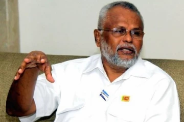 டக்ளஸ் பெருந்தொகை மின்சாரக் கட்டண நிலுவையை செலுத்த தவறியதாக குற்றச்சாட்டு