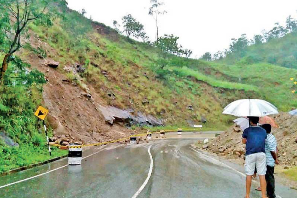 மலையக சாரதிகளுக்கு விடுக்கப்பட்டுள்ள அறிவிப்பு | Bad Weather In Upcountry