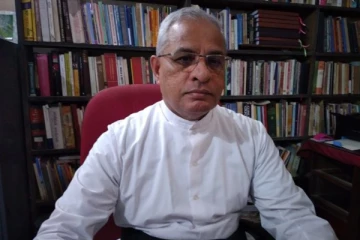 ஈஸ்டர் தாக்குதலில் உயிரிழந்தவர்களுக்கு அஞ்சலி-யுத்தத்தில் இறந்தவர்களையும் அஞ்சலிக்க அனுமதிக்க வேண்டும்!