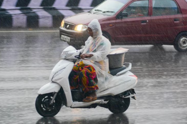 வங்கக்கடலில் வலுவடைந்த புயல் சின்னம்.., எந்தெந்த மாவட்டங்களில் கனமழை பெய்யும்? | The Low Pressure Area Has Strengthened