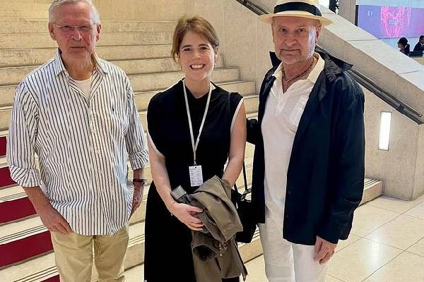 தலைமறைவானாரா இளவரசி யூஜெனி... எப்ஸ்டீன் ஆவணத்தில் சிக்கிய பிறகு வெளியானப் புகைப்படம் | Eugenie Exile Princess Is Pictured