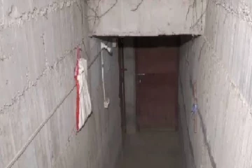 பஹல்காம் தாக்குதல் எதிரொலி: காஷ்மீரில் பதுங்கு குழிகளை தயார் செய்யும் கிராம மக்கள்