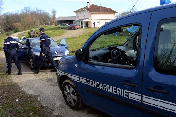 பிரான்ஸில் மனைவியை கொடூரமாக குத்திய கணவர்! | A Husband Who Stabbed His Wife 20 Times In France