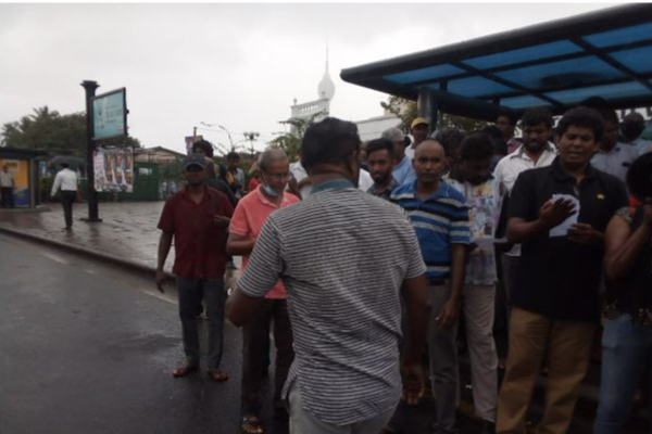 கொழும்பில் ஒன்று கூடும் ஆர்ப்பாட்ட காரர்கள் | Demonstrators Gather In Colombo