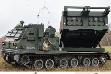 உக்ரைனுக்கு கூடுதல் ஆயுத உதவி: பிரித்தானியாவுடன் கைகோர்க்க இருக்கும் முக்கிய நாடு