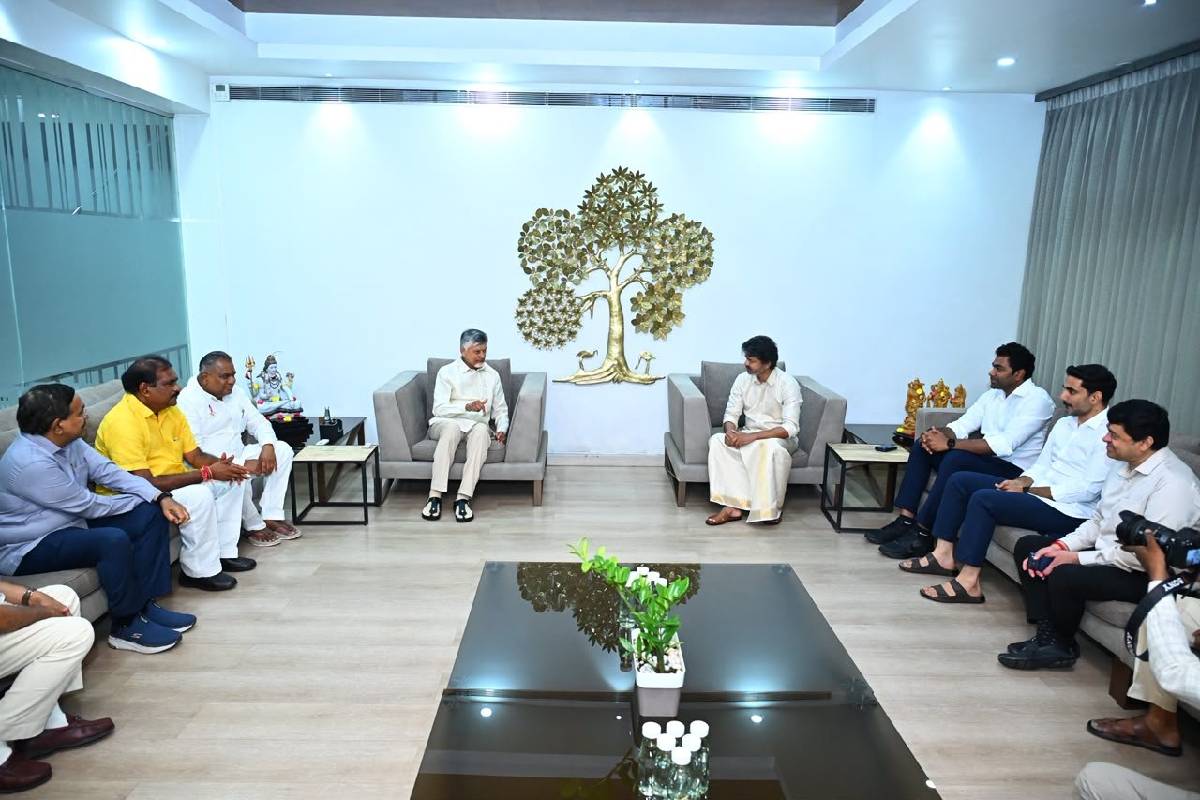 சென்னைக்கு 3 TMC தண்ணீர்; முதல்வர் விஜய்யின் பேச்சுவார்த்தைக்கு பின்னர் ஆந்திர அரசு முடிவு | Andhra To Release 3 Tmc Water After Cm Vijay Visit சென்னைக்கு 3 TMC தண்ணீர்; முதல்வர் விஜய்யின் பேச்சுவார்த்தைக்கு பின்னர் ஆந்திர அரசு முடிவு | Andhra To Release 3 Tmc Water After Cm Vijay Visit