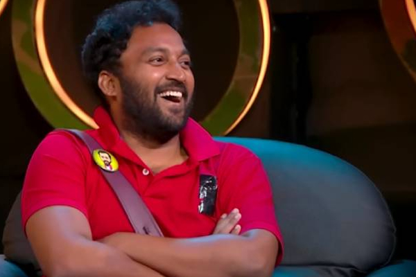 பிக்பாஸ் வீட்டில் விழுந்து விழுந்து சிரித்த விக்ரமன்! அப்படி என்ன நடந்தது? | Vikraman After Seeing The Meme In Bigg Boss House
