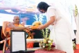 සිංහල, දෙමළ සහ මුස්ලිම් සියලු ජන කොටස් සහෝදරත්වයෙන් සිටිය යුතු බව අගමැතිනි කියයි [PHOTOS]
